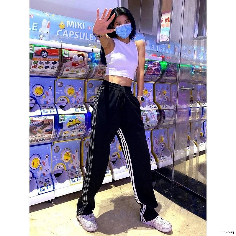 Adidas Daily Track pants Black Three Stripe for City Outfits