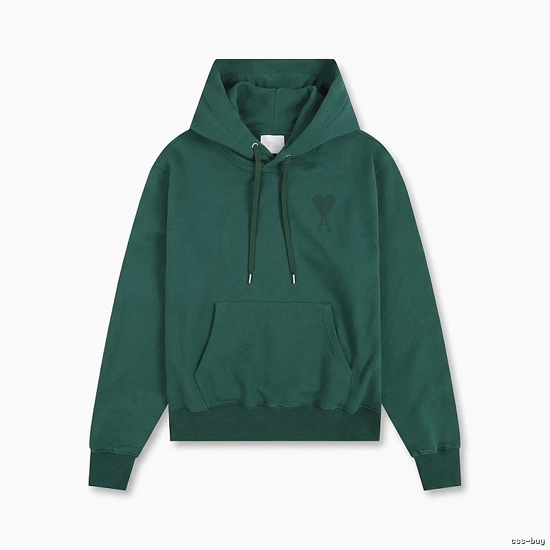 AMI's simple and loving style hoodie.