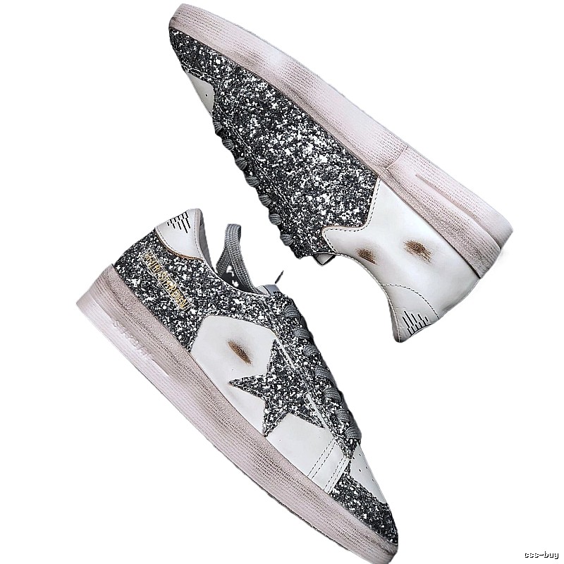 Golden Goose Dirty Sneakers Silver and White Trendy Shoes