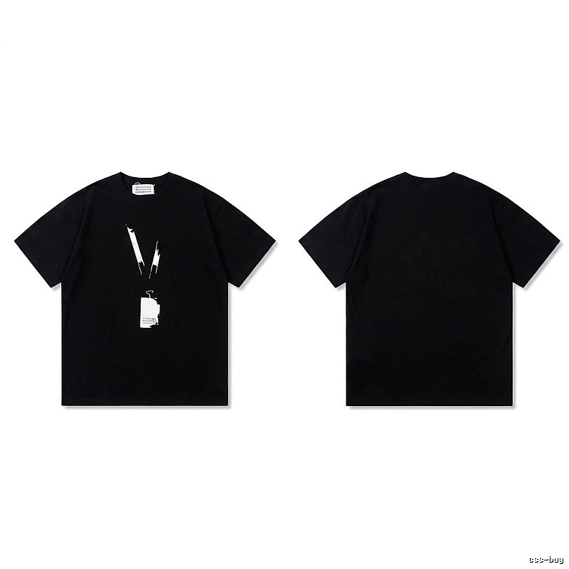 Maison Margiela minimalist black T-shirt