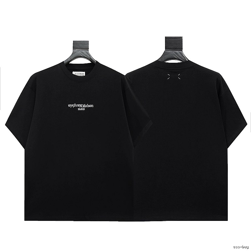 Maison Margiela Stitch Minimalist Style Black Short-sleeve T-shirt