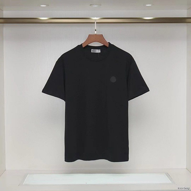 Moncler Classic Minimalist Style Black Short-sleeve T-shirt