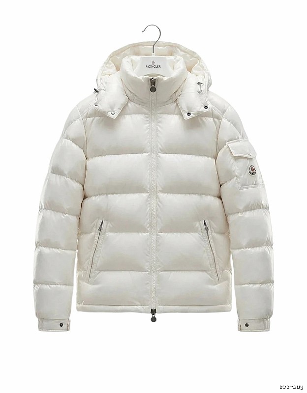 Moncler shiny and fashionable white down jacket