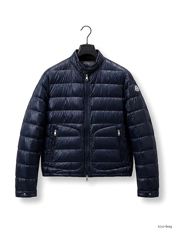 Moncler smooth - faced down jacket (black)