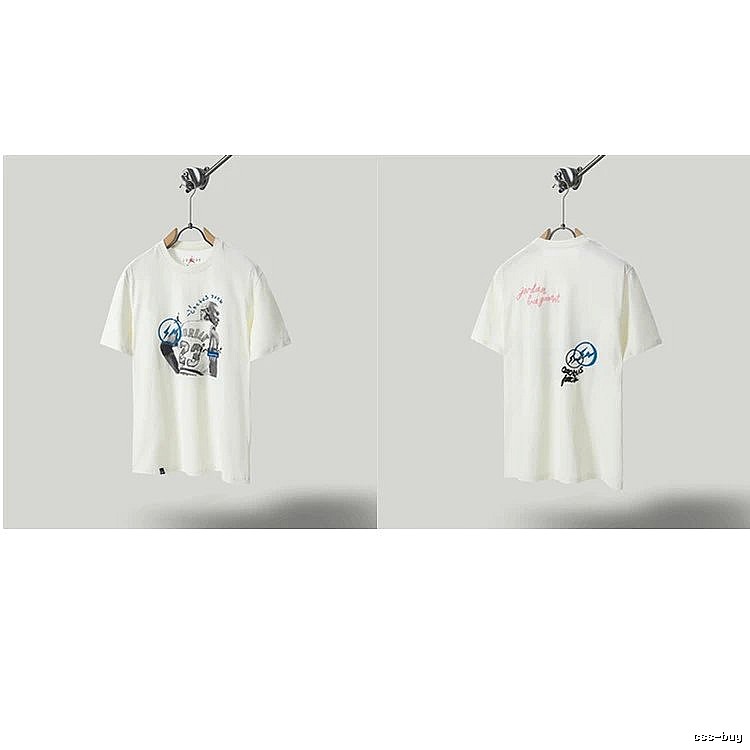 Travis Scott x Jordan Co-branded Graffiti-style Off-white T-shirt