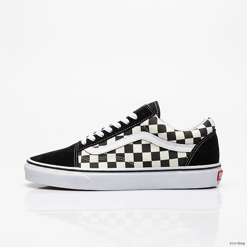 Vans checkered retro style skate shoes